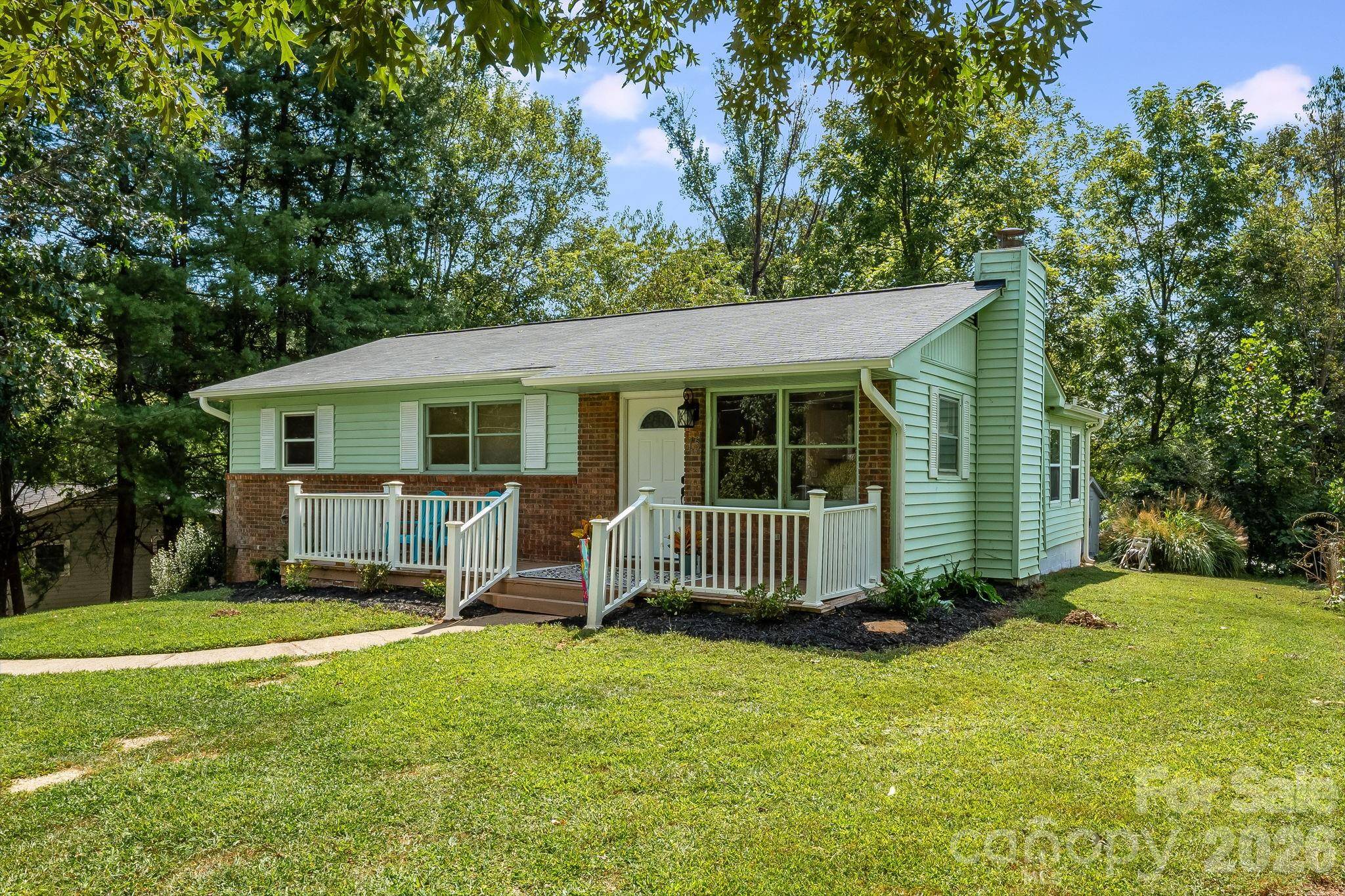 15 Old Youngs Cove RD, Candler, NC 28715