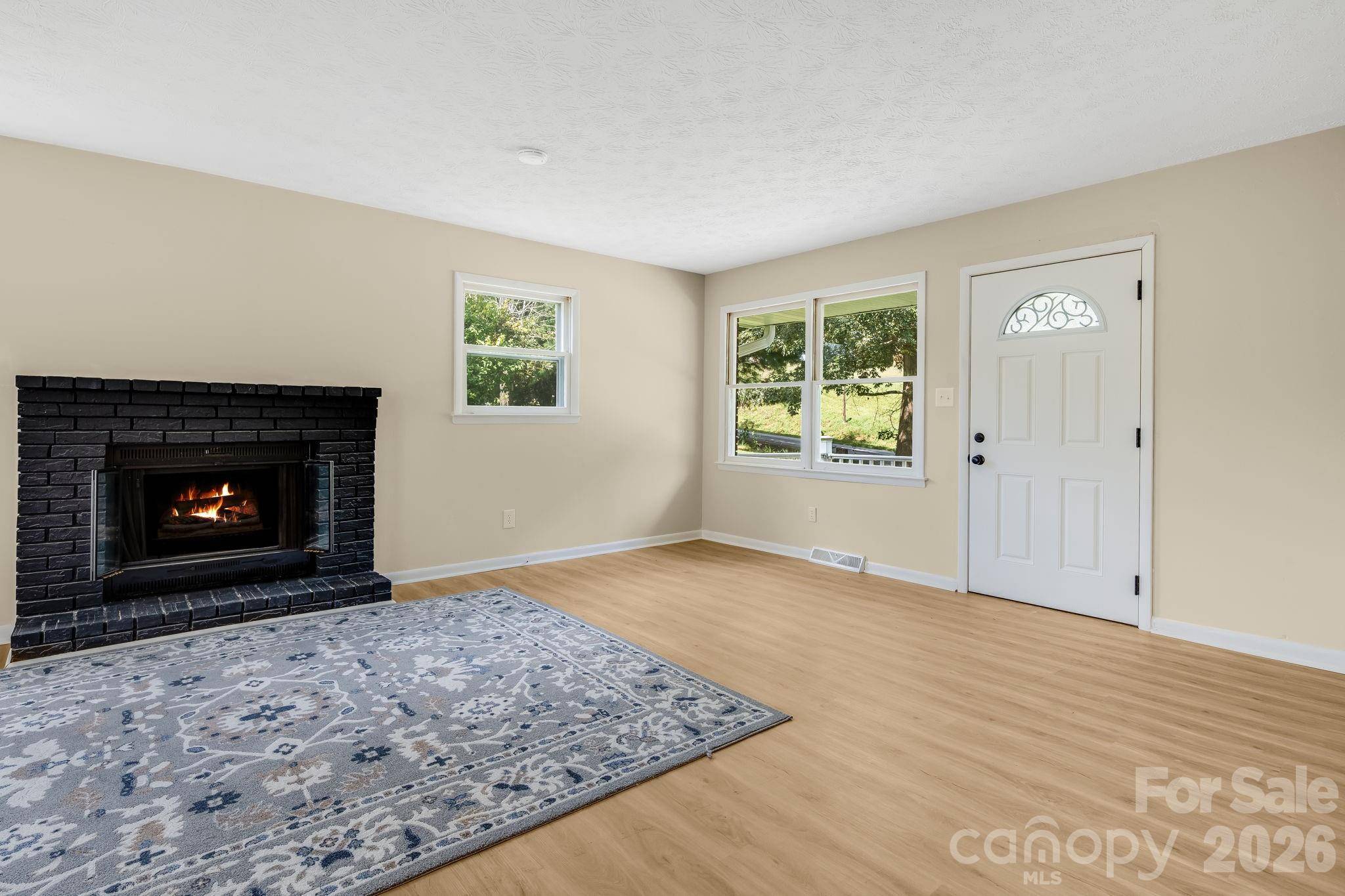 15 Old Youngs Cove RD, Candler, NC 28715