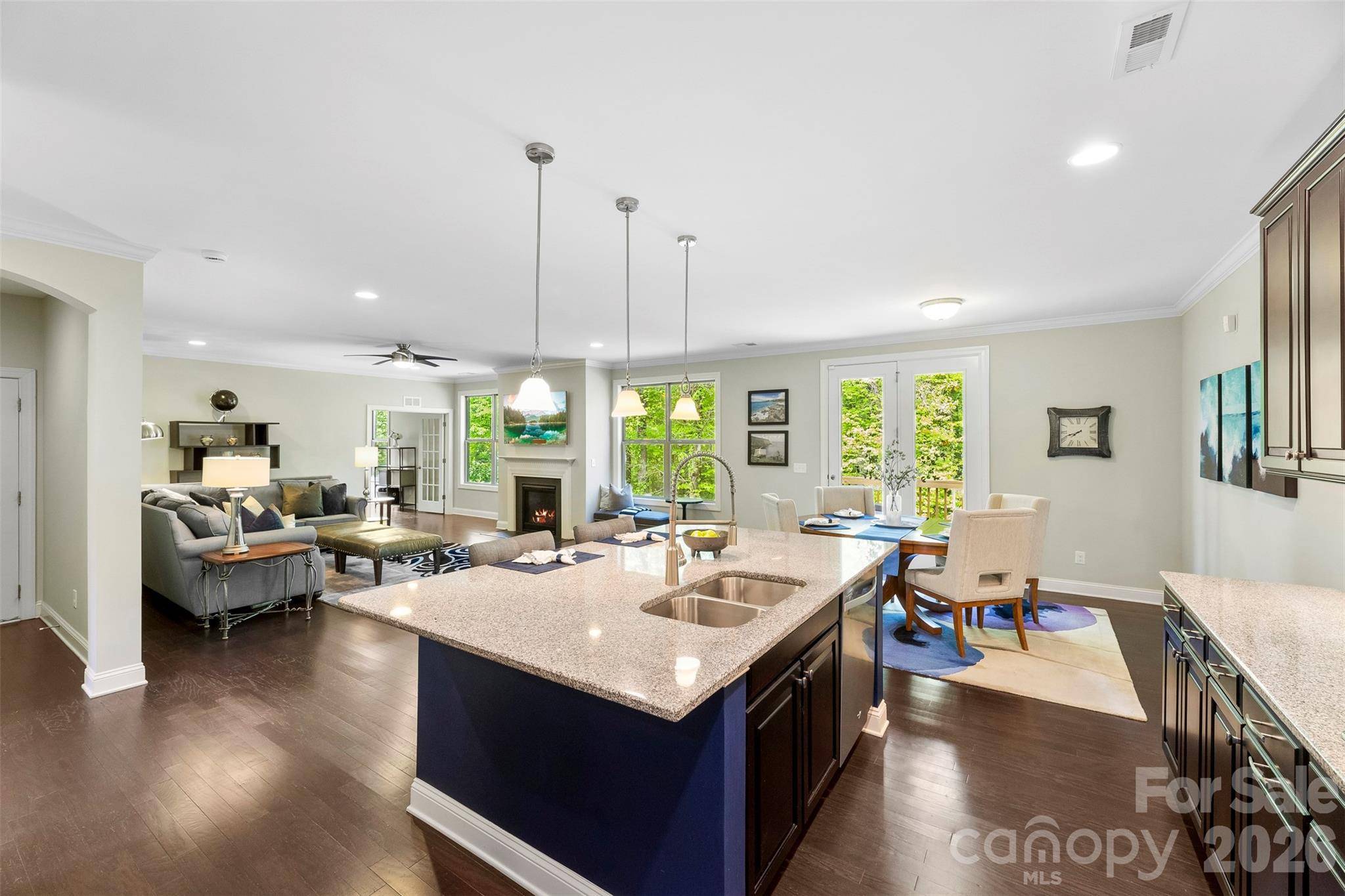 220 Kingsdown AVE, Charlotte, NC 28270