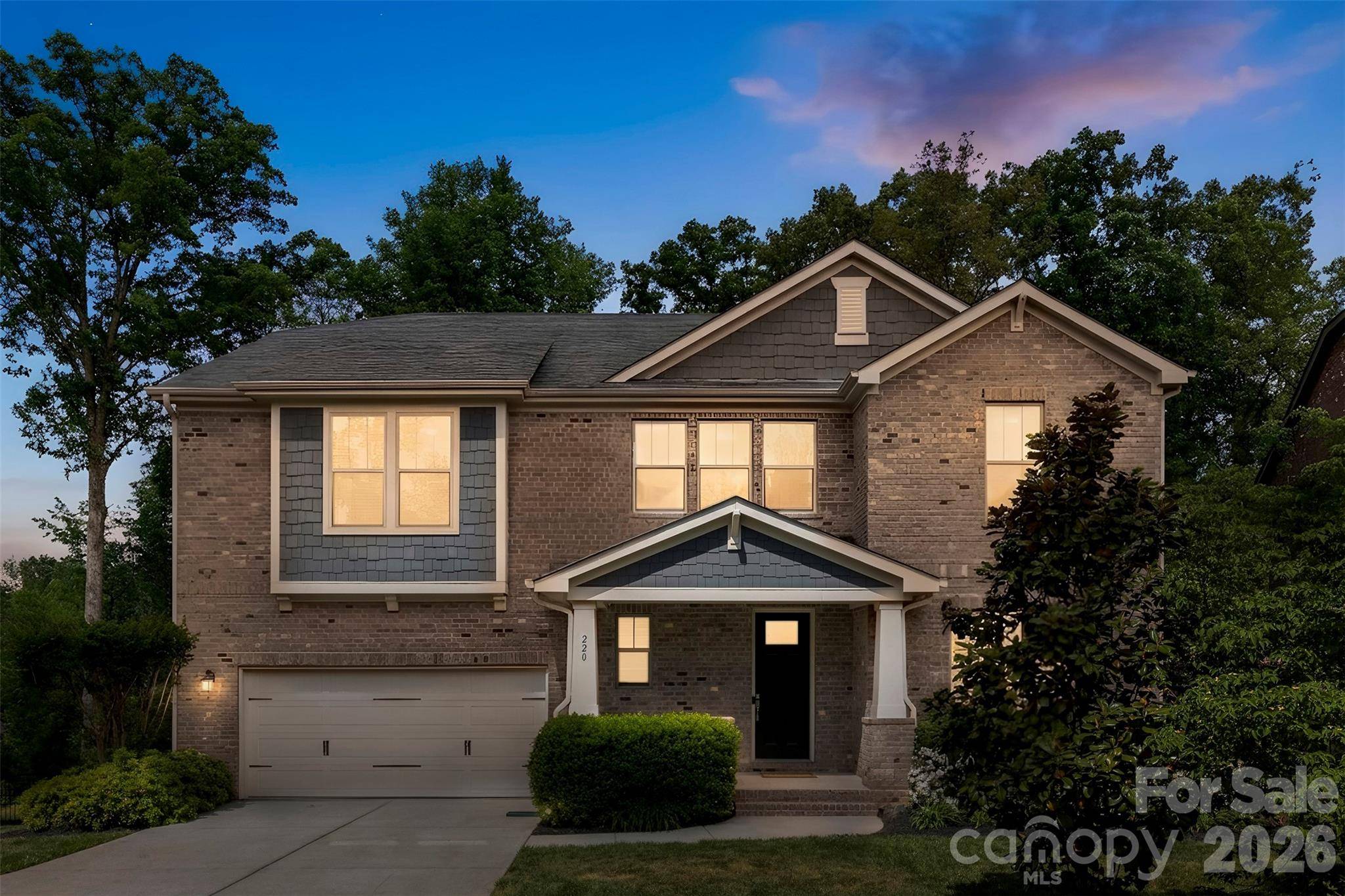 220 Kingsdown AVE, Charlotte, NC 28270