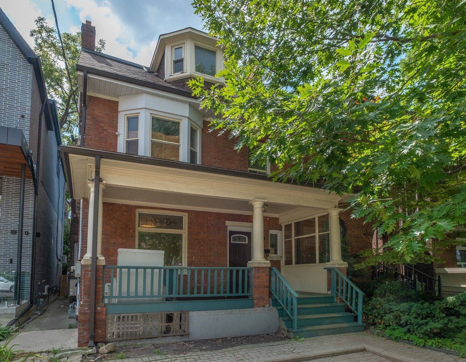 9 Simpson AVE, Toronto E01, ON M4K 1A1