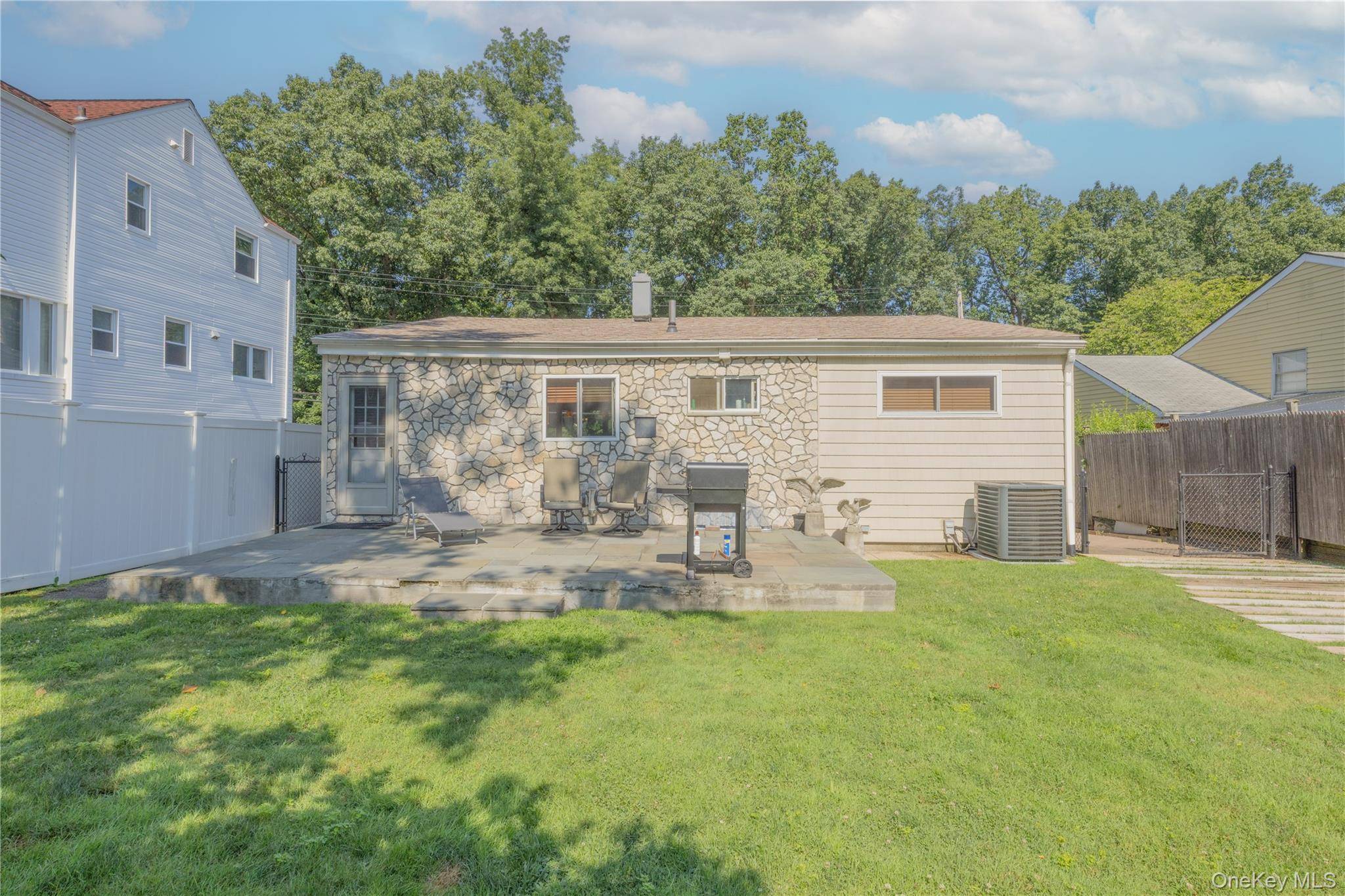458 Midland AVE, Yonkers, NY 10704