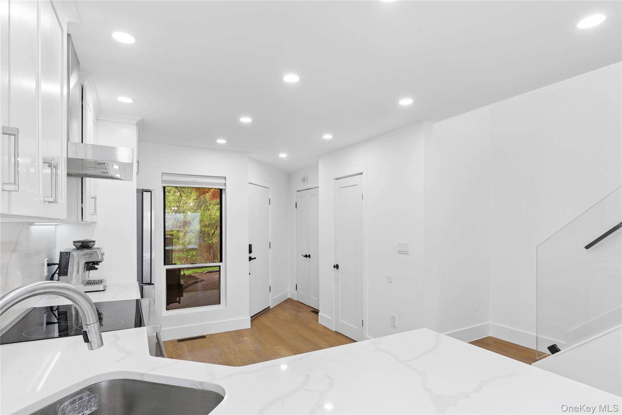 23 Library AVE #3, Westhampton Beach, NY 11978