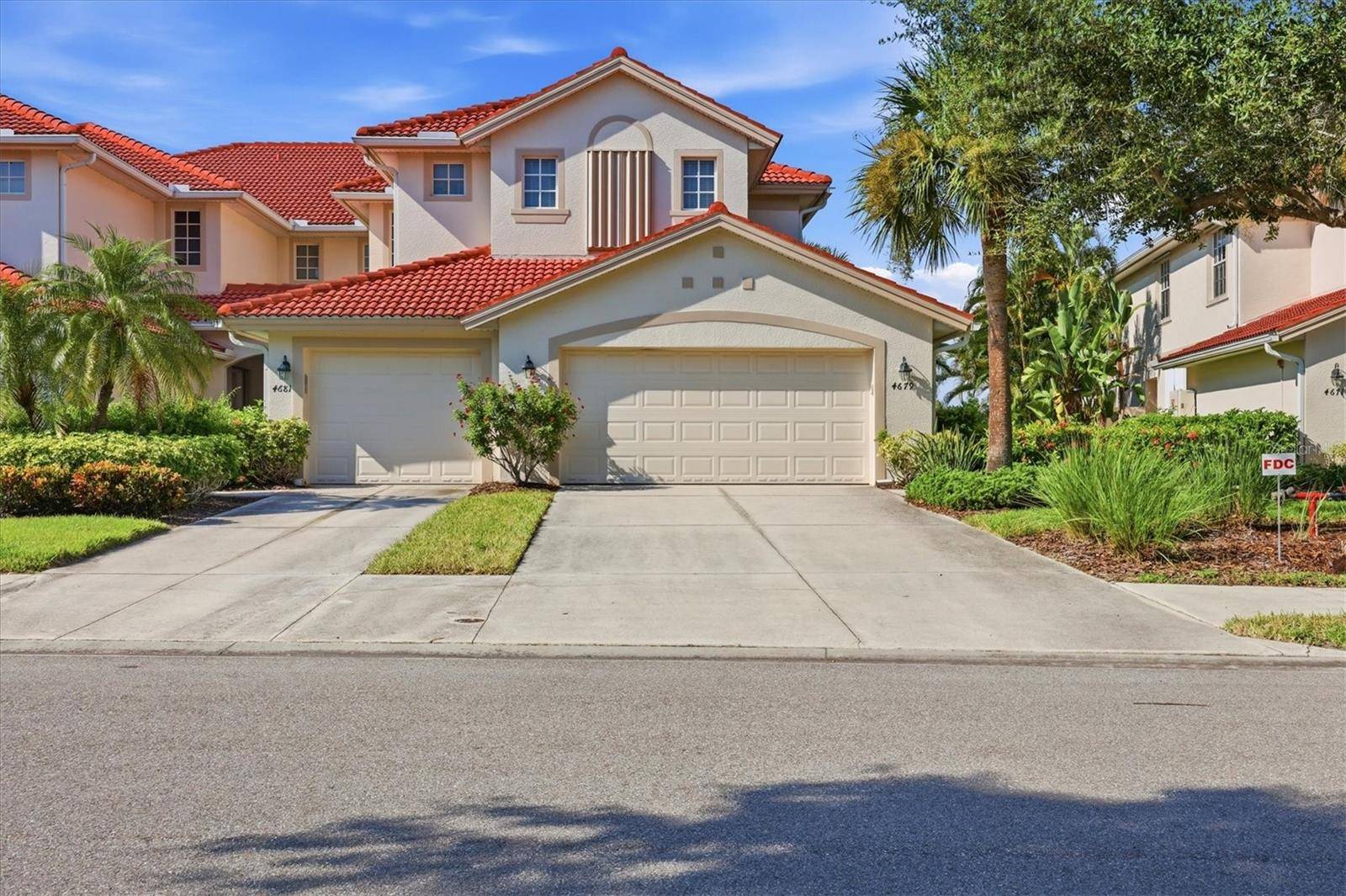 4679 CLUB DR #102, Port Charlotte, FL 33953