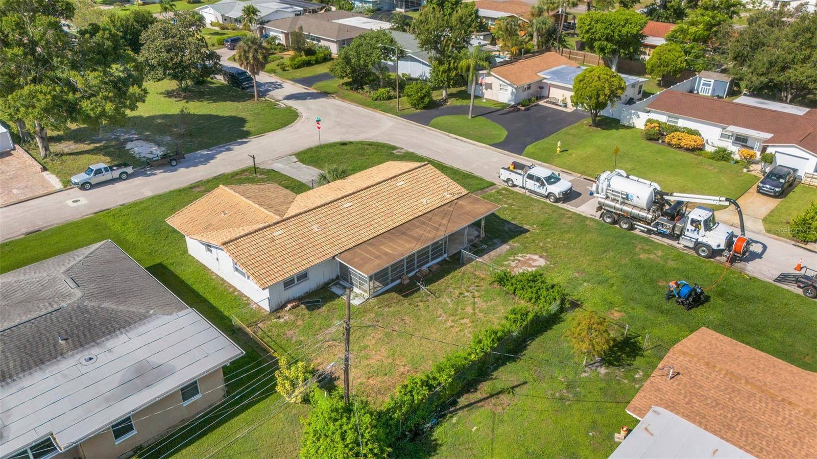 1497 62ND PL S, St Petersburg, FL 33705