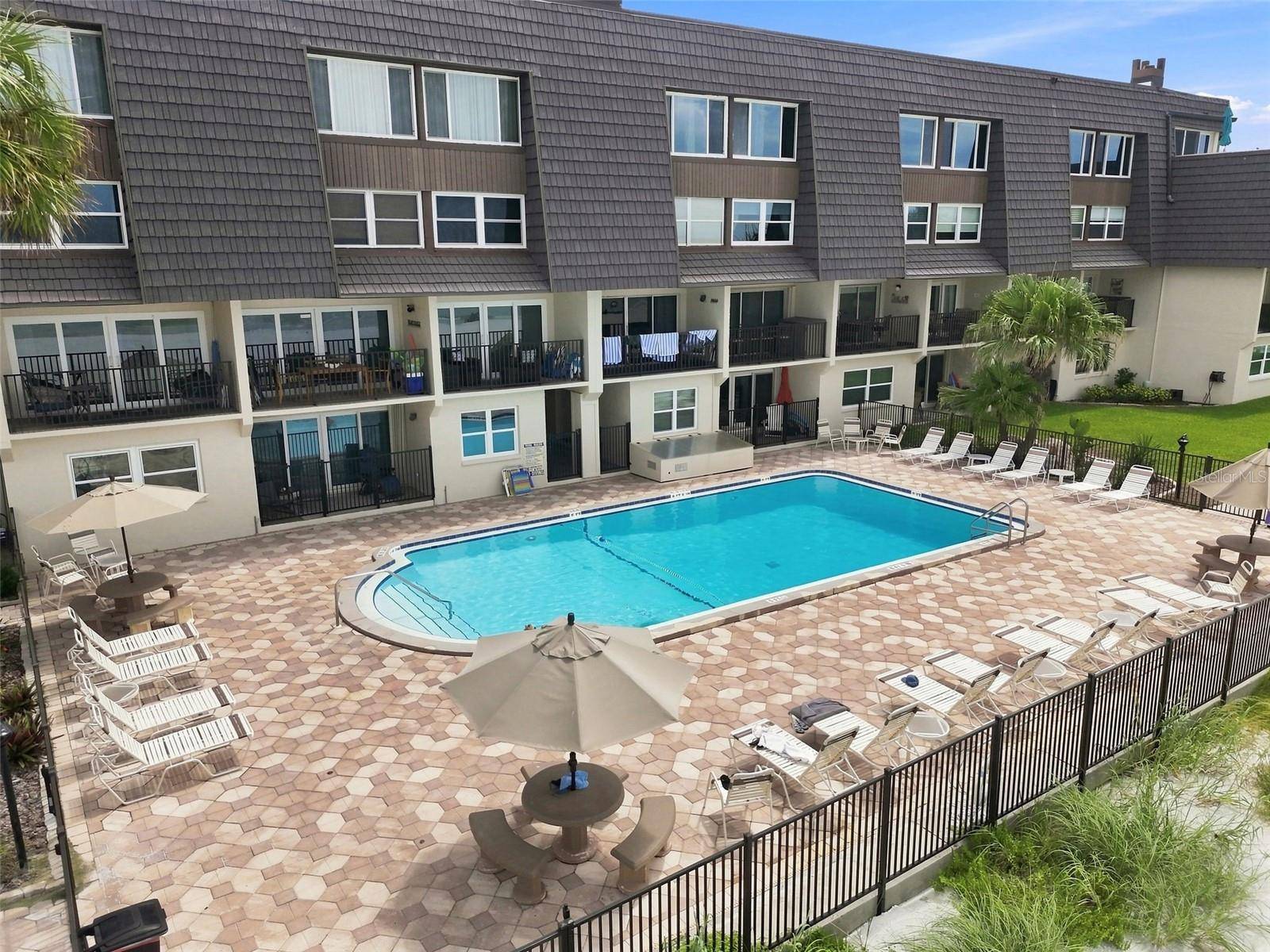 60 GULF BLVD #214, Indian Rocks Beach, FL 33785