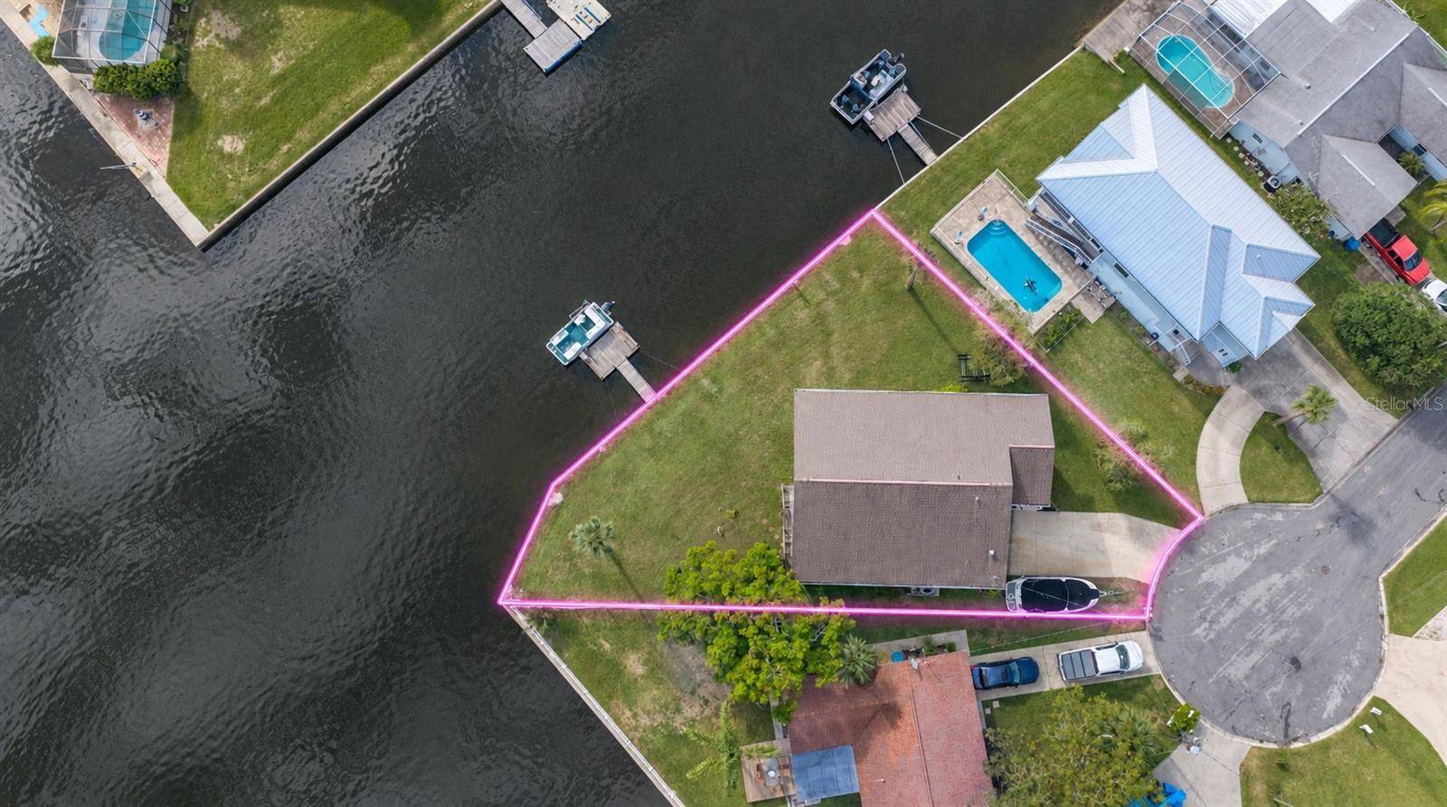 4514 NEPTUNE DR, Hernando Beach, FL 34607
