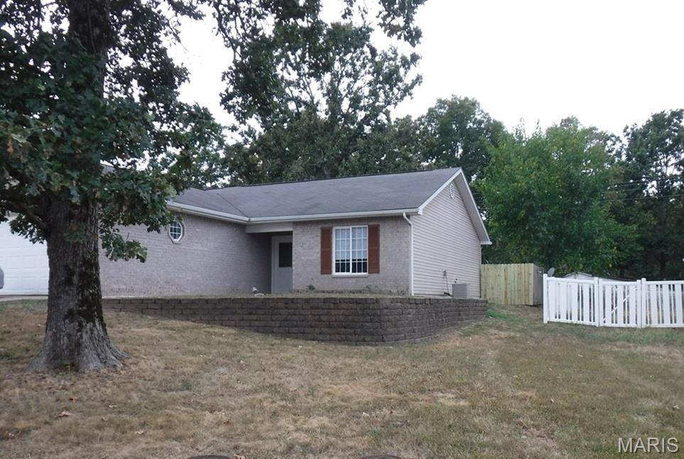 22625 Hollow Oak LN #B, St Robert, MO 65584