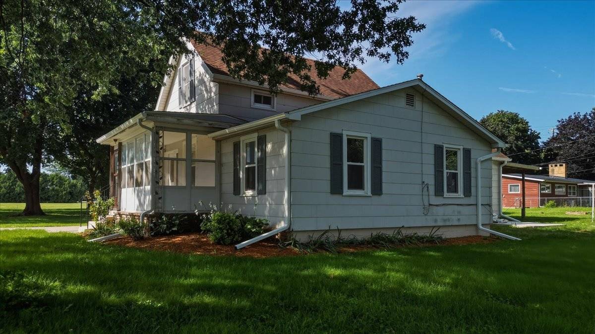 404 East ST, Prophetstown, IL 61277