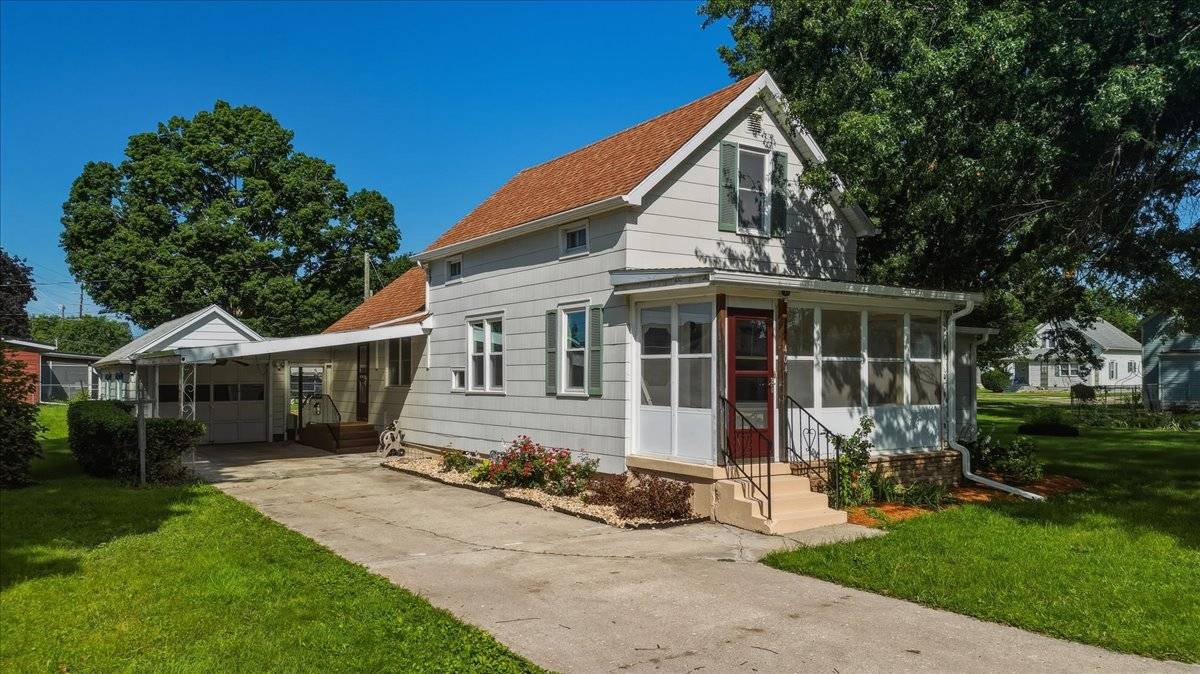 404 East ST, Prophetstown, IL 61277