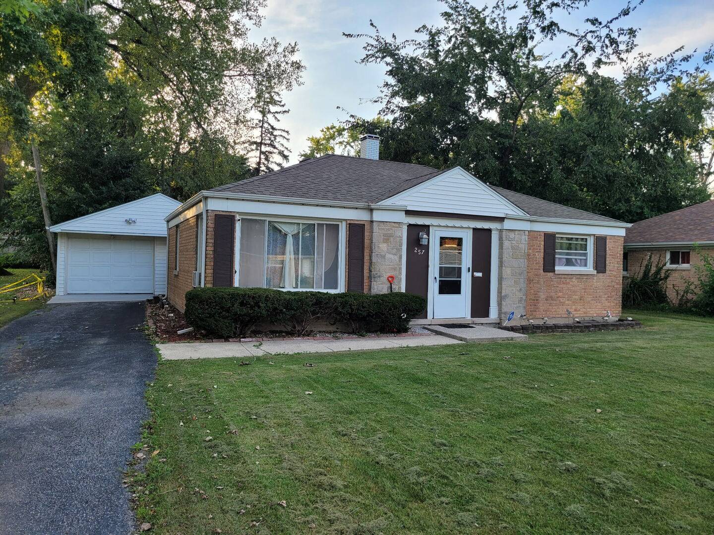 257 Minocqua ST, Park Forest, IL 60466