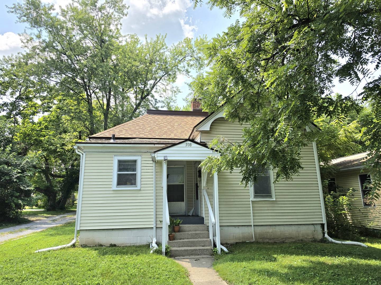 508 N Michaels ST, Carbondale, IL 62901