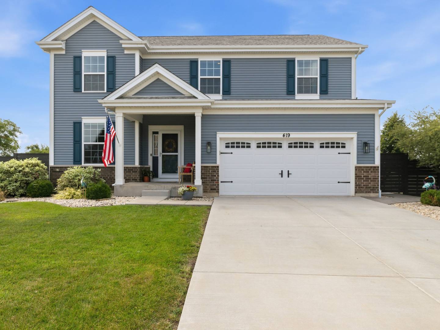 419 Zachary DR, Hampshire, IL 60140