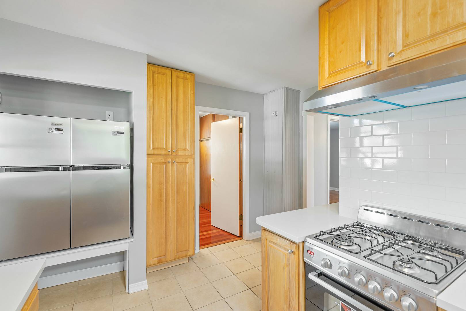 5128 W Ainslie ST, Chicago, IL 60630
