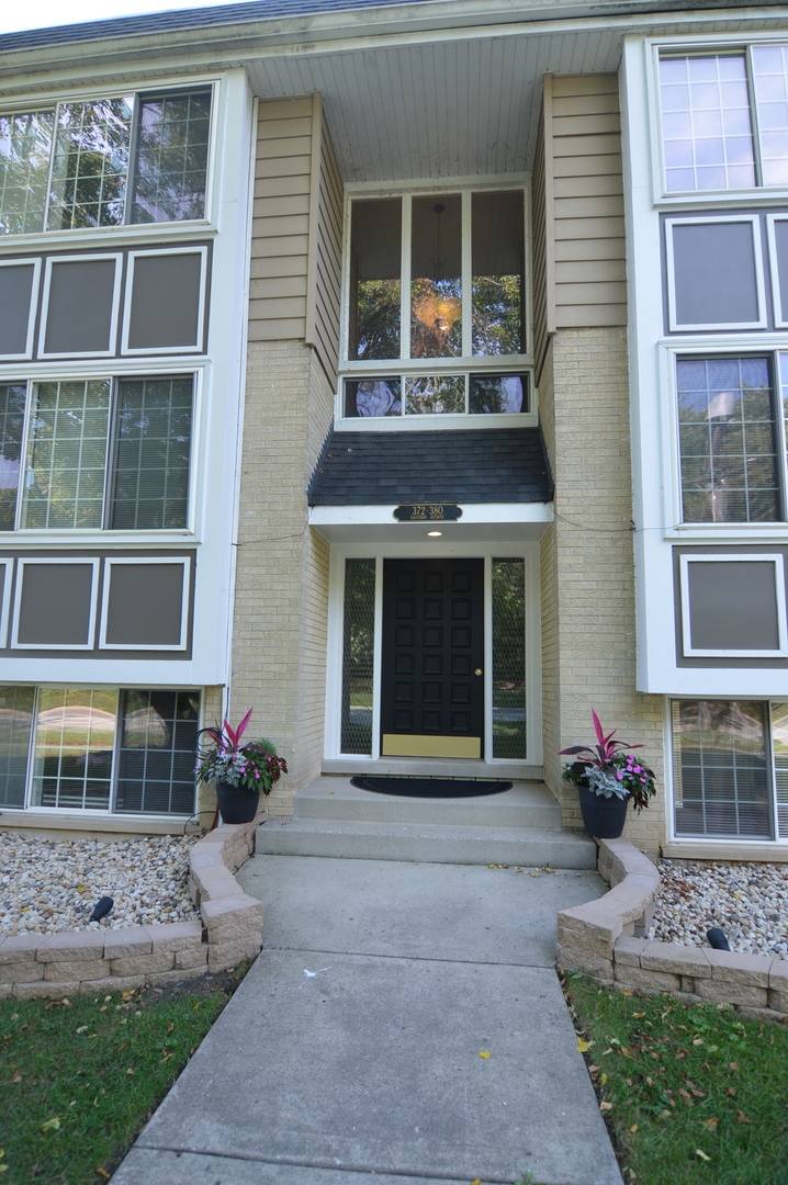 372 Eastern AVE #372, Barrington, IL 60010