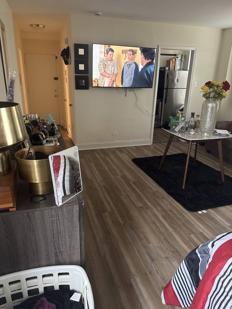 7363 S South Shore DR #209, Chicago, IL 60649