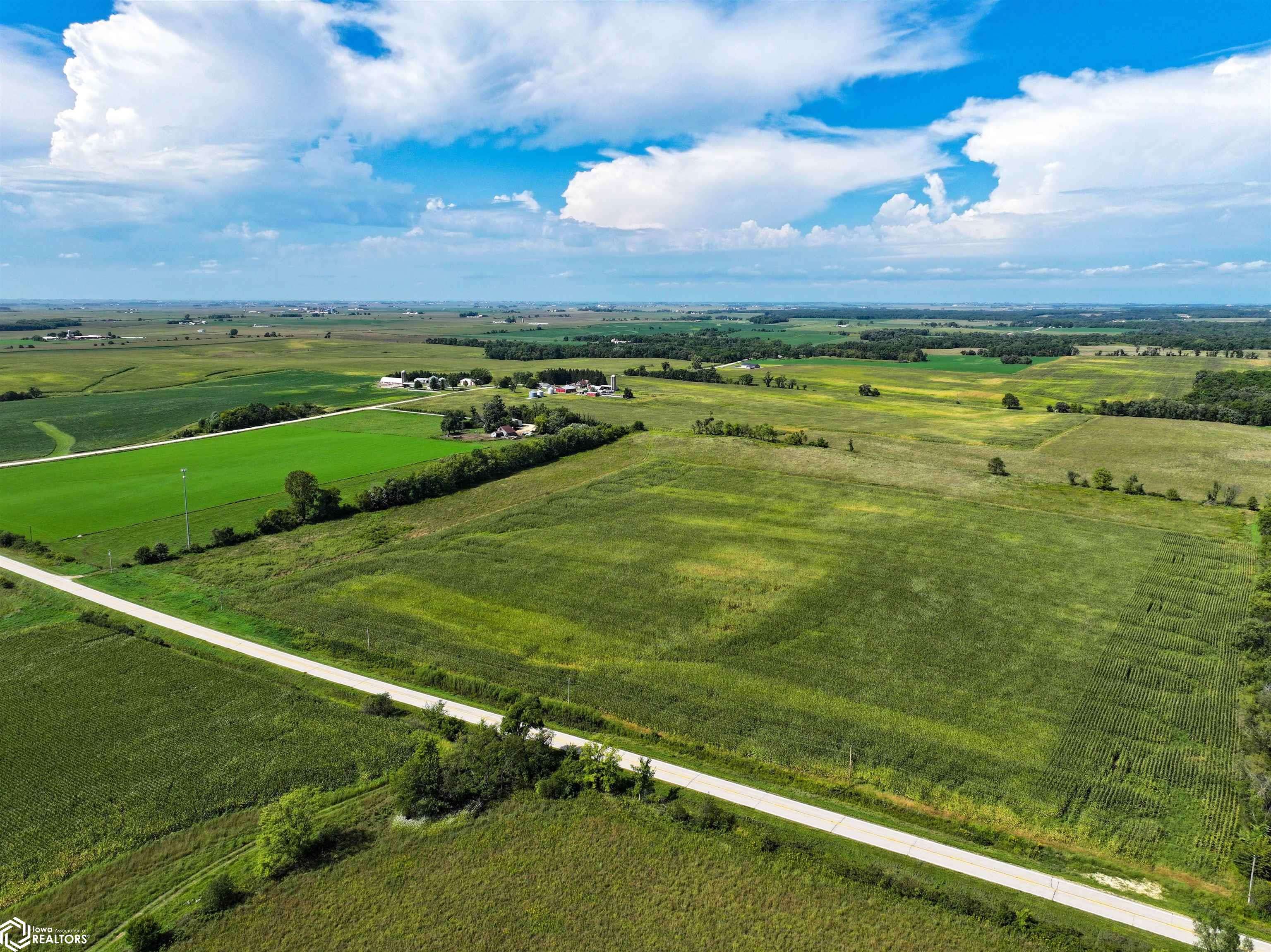 110th AVE, Dundee, IA 52038