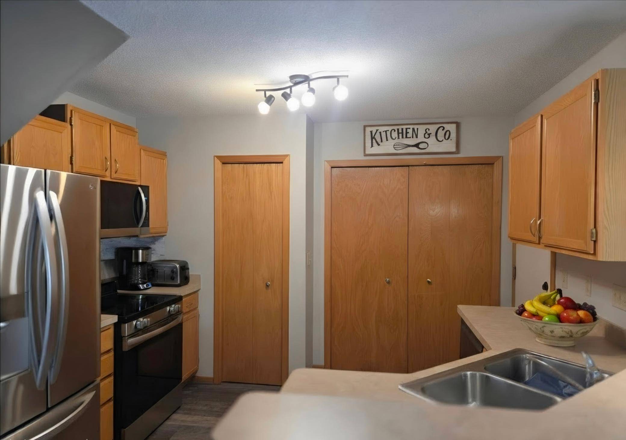13151 Meadowood WAY NW #136NW, Coon Rapids, MN 55448