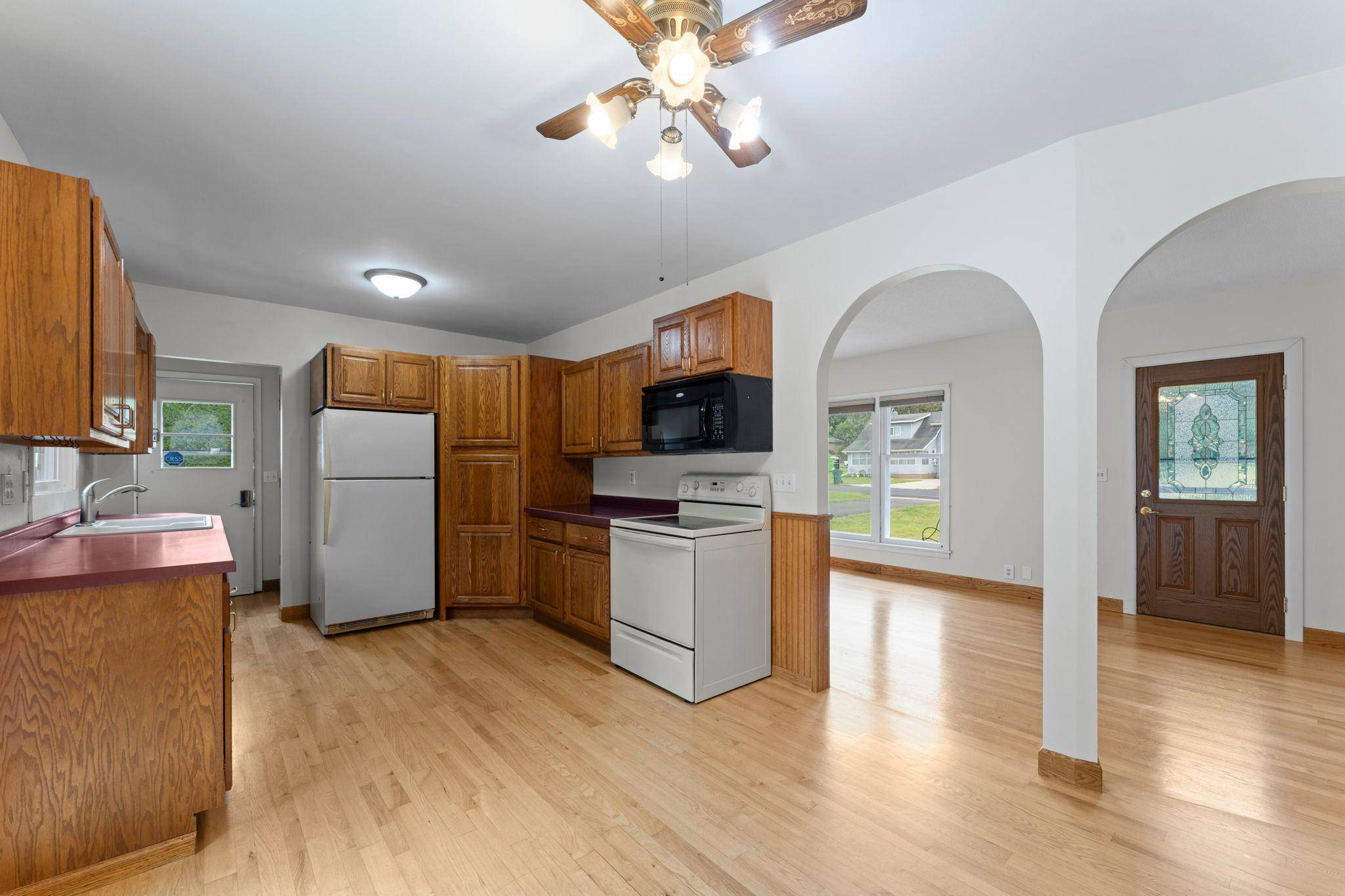 405 State ST W, Dresser, WI 54009