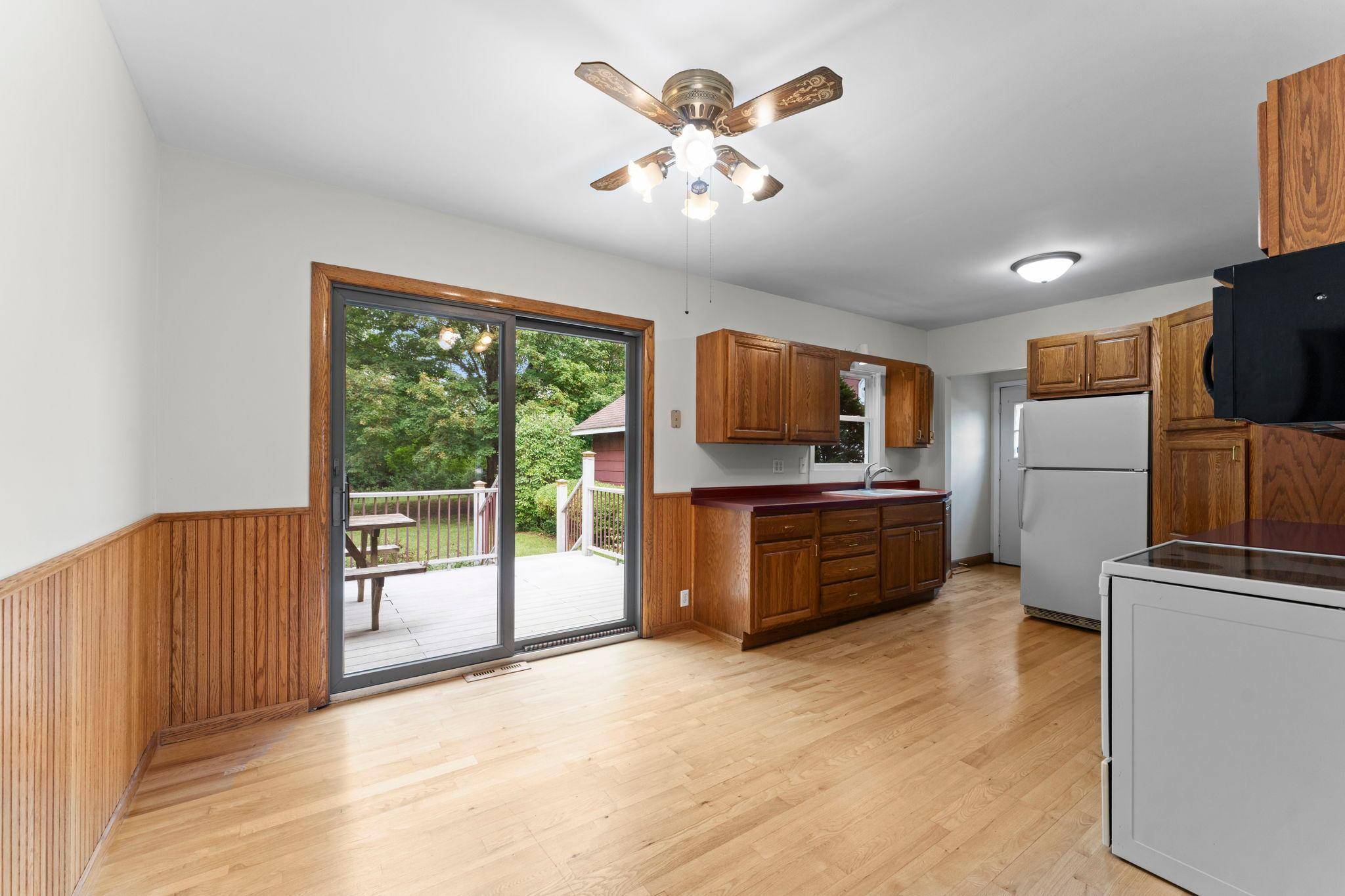 405 State ST W, Dresser, WI 54009
