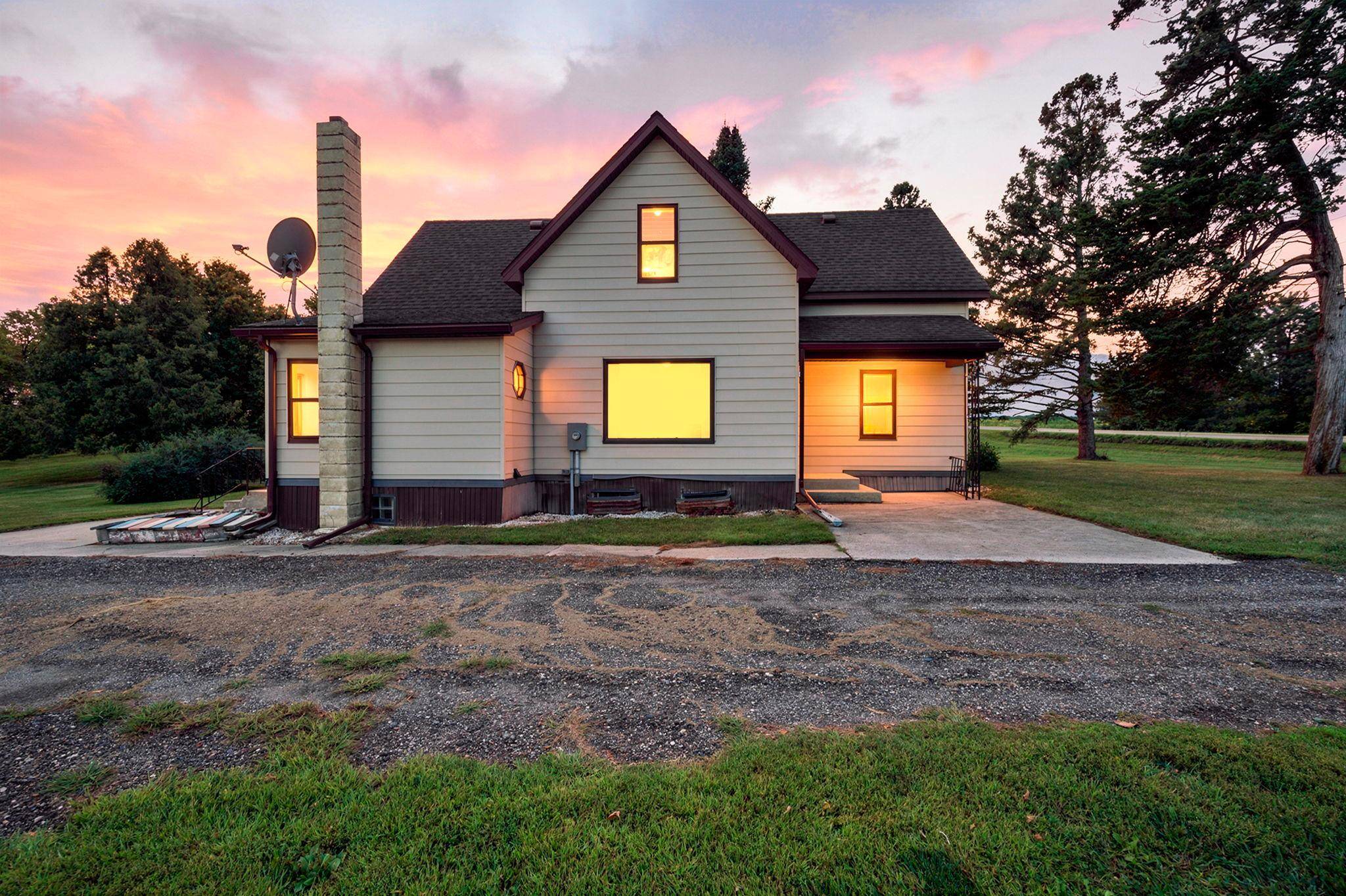 327 72nd ST NW, Buffalo, MN 55313