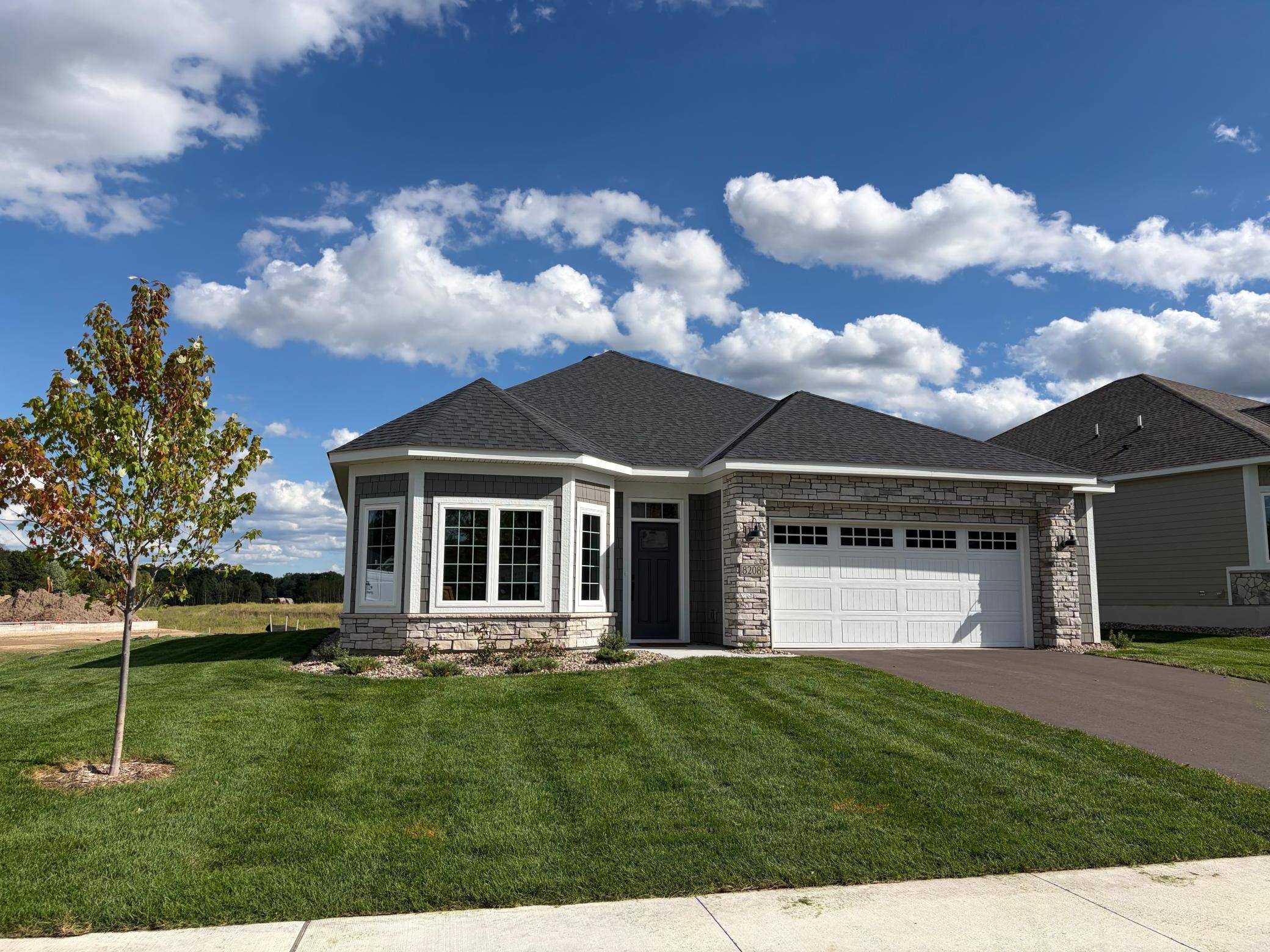 8208 Haywood DR, Lino Lakes, MN 55014