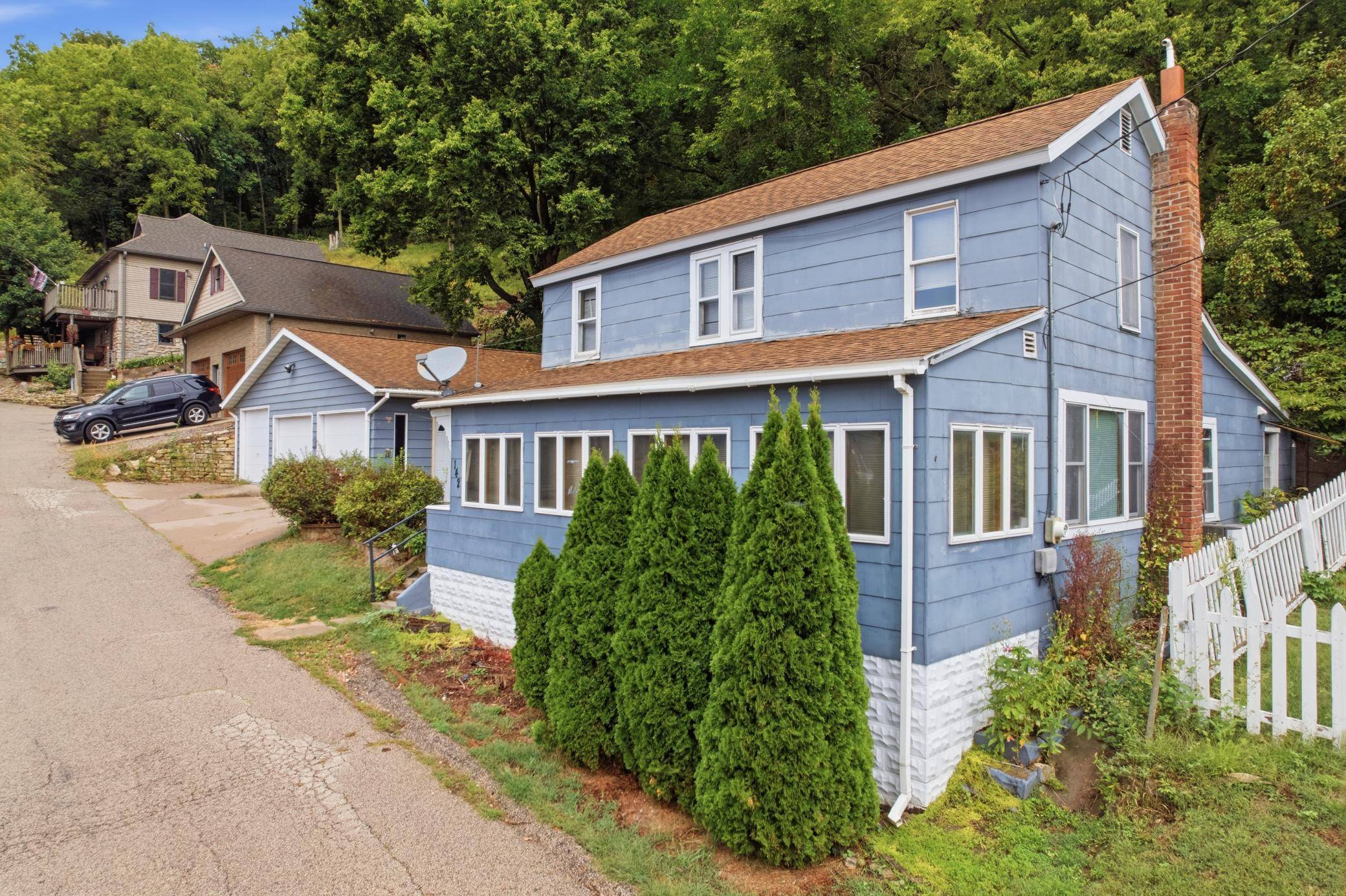 142 Washington ST, Fountain City, WI 54629