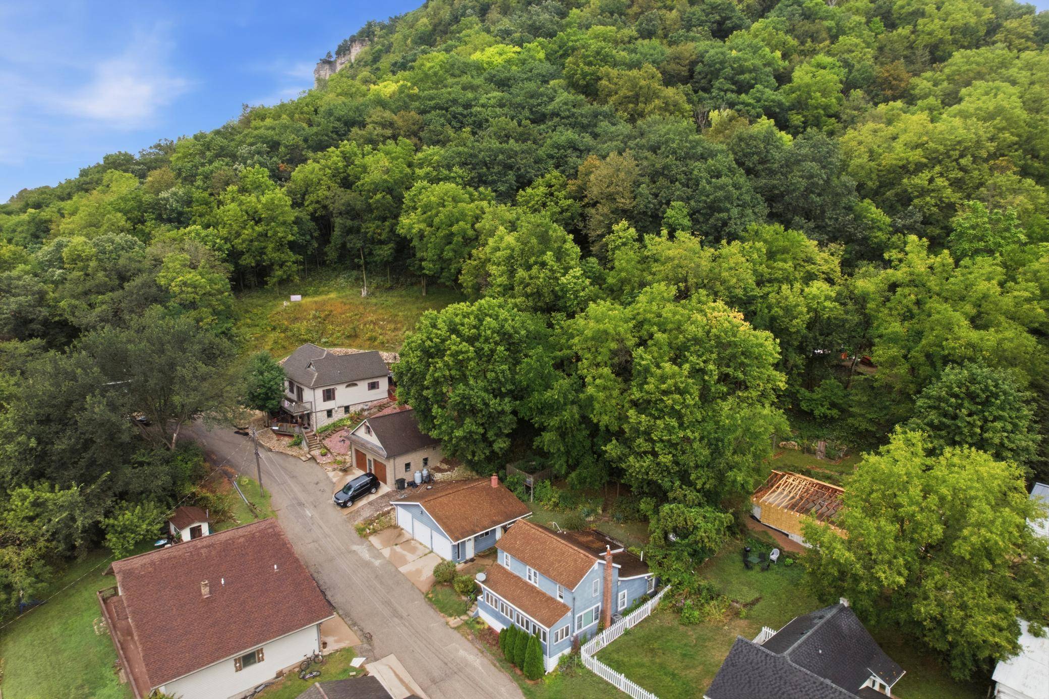 142 Washington ST, Fountain City, WI 54629