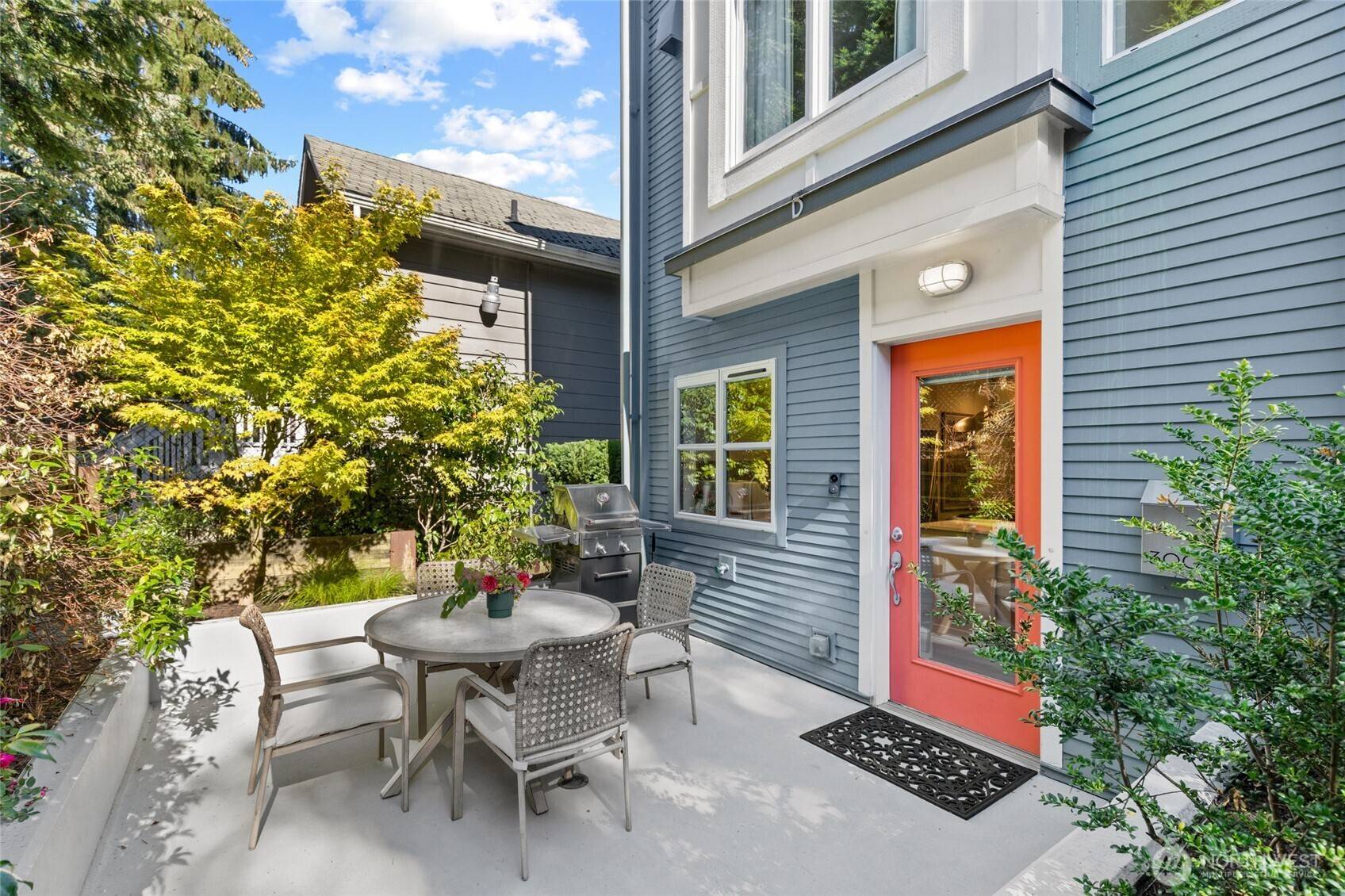 300 26th AVE E #D, Seattle, WA 98112
