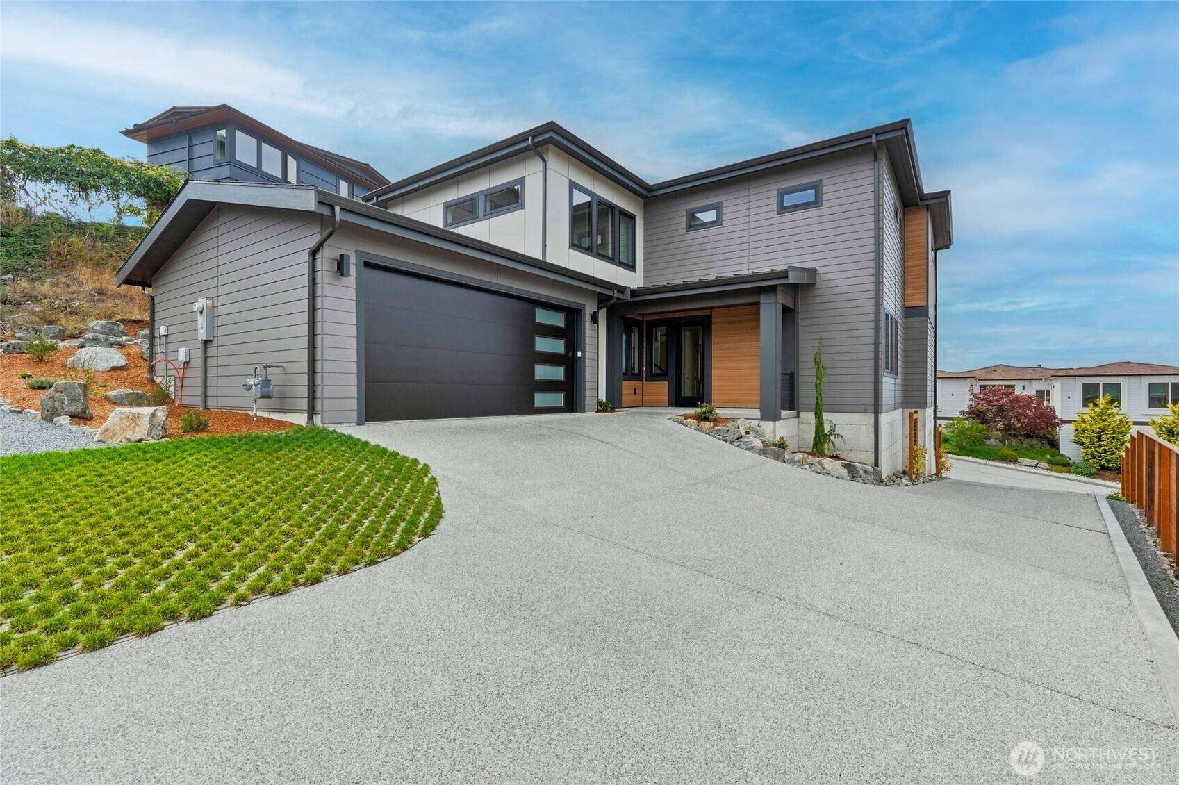 3913 Rock Ridge Pkwy, Anacortes, WA 98221