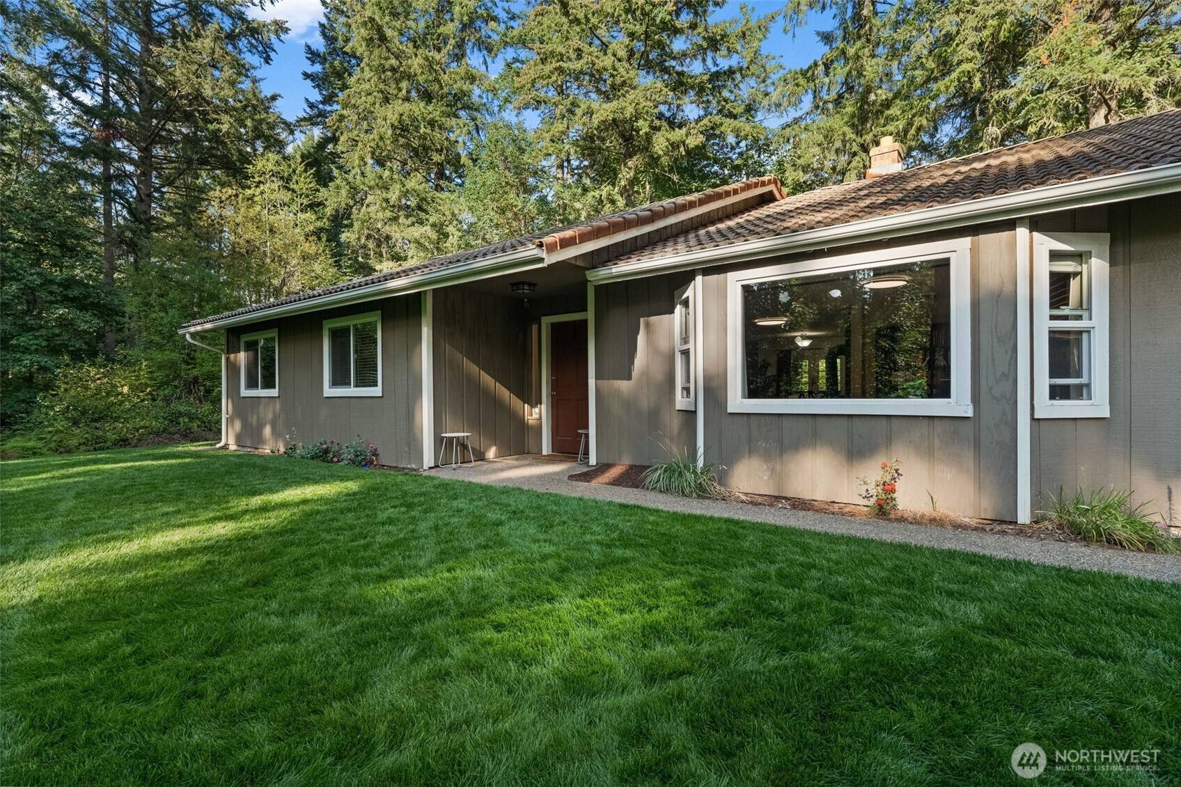 8221 164th ST NW, Gig Harbor, WA 98329