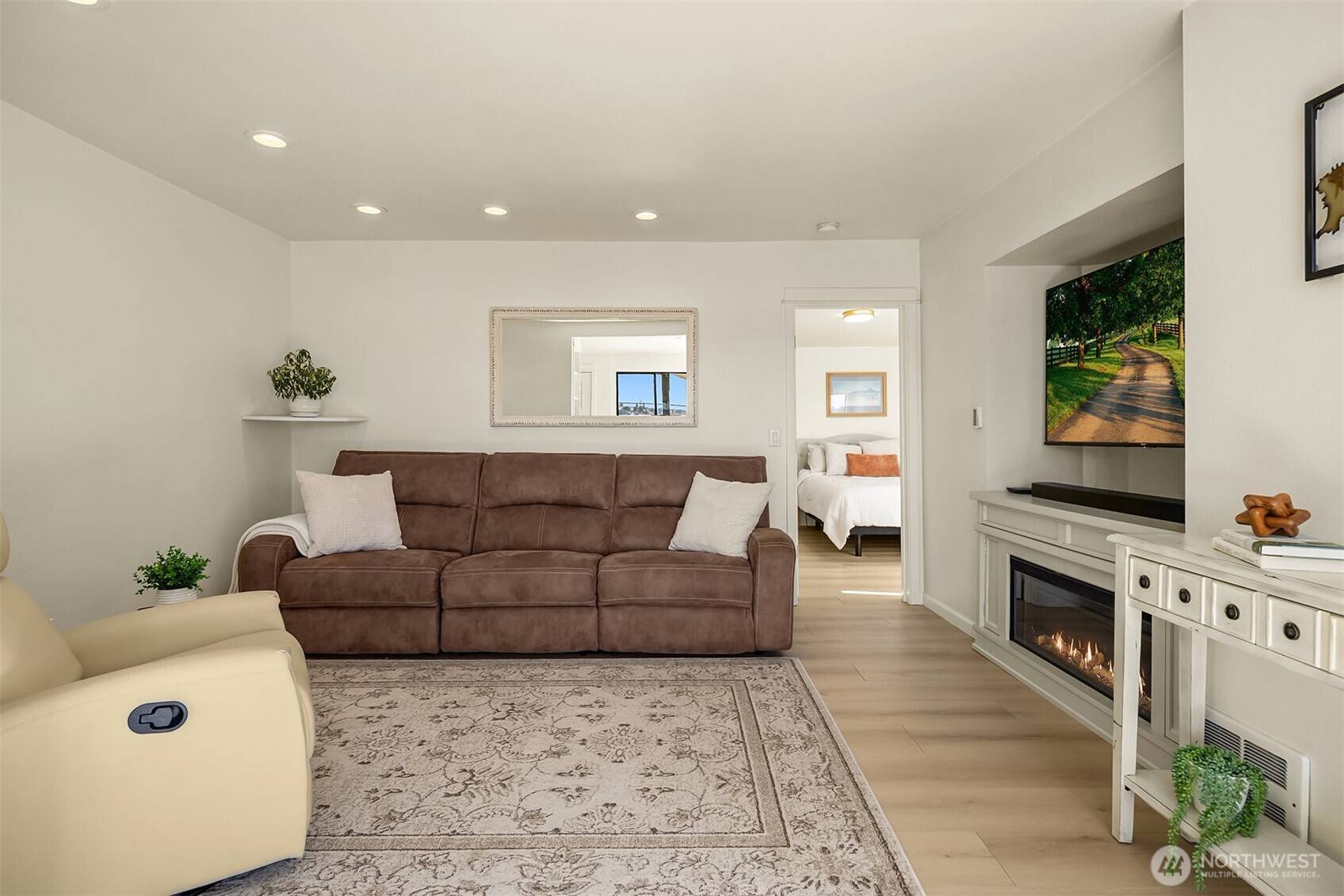 10601 Vernon RD, Lake Stevens, WA 98258