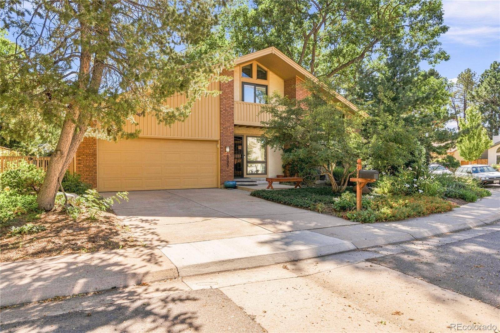 2893 S Oakland CIR, Aurora, CO 80014