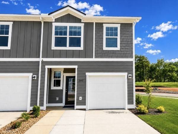 245 Darlington Dr, Dickson, TN 37055