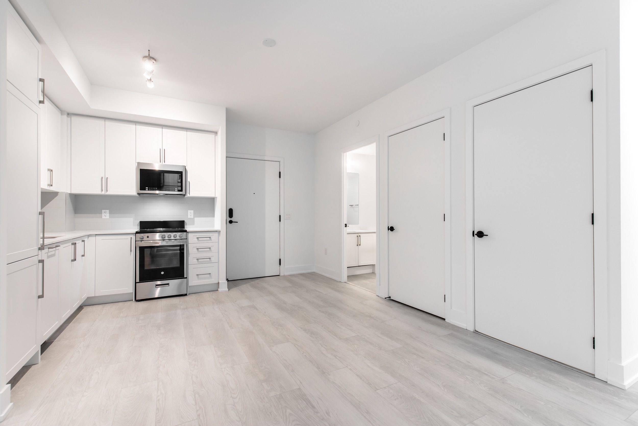 2450 Old Bronte RD #325, Oakville, ON L6M 5P6