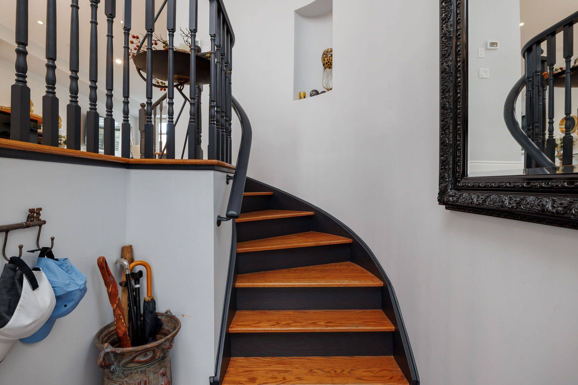120 Bronte RD #7, Oakville, ON L6L 3C1