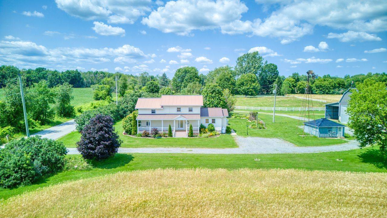 421 Summers RD, Rideau Lakes, ON K0G 1E0