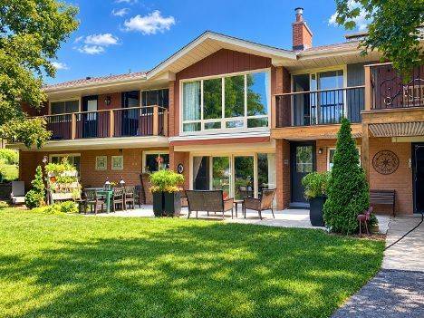81 Thomson DR, Hamilton, ON L8B 0G5