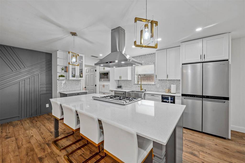 9806 Parkford Drive, Dallas, TX 75238