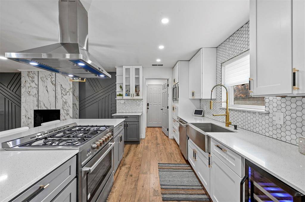 9806 Parkford Drive, Dallas, TX 75238