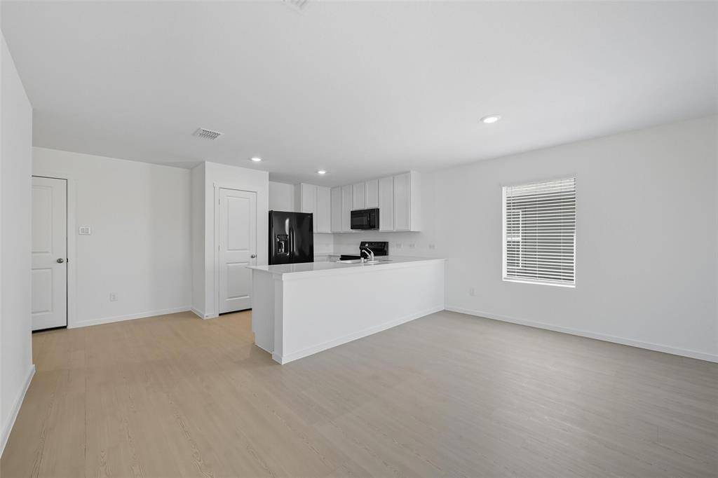 638 Montclair Avenue, Princeton, TX 75407