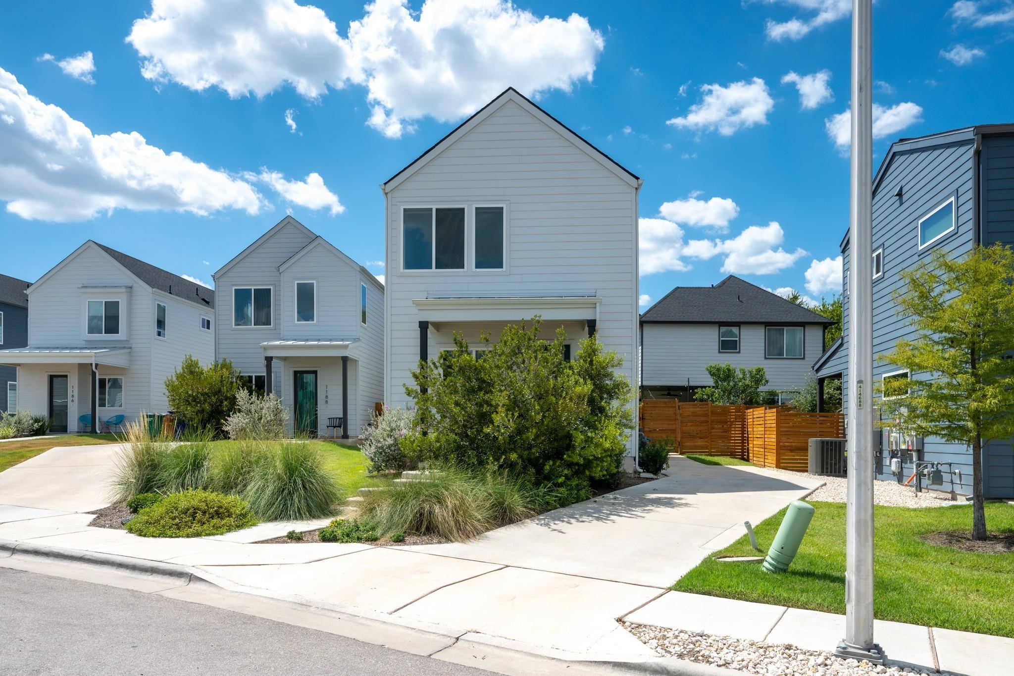 1190 Sarabeth WAY, Austin, TX 78721