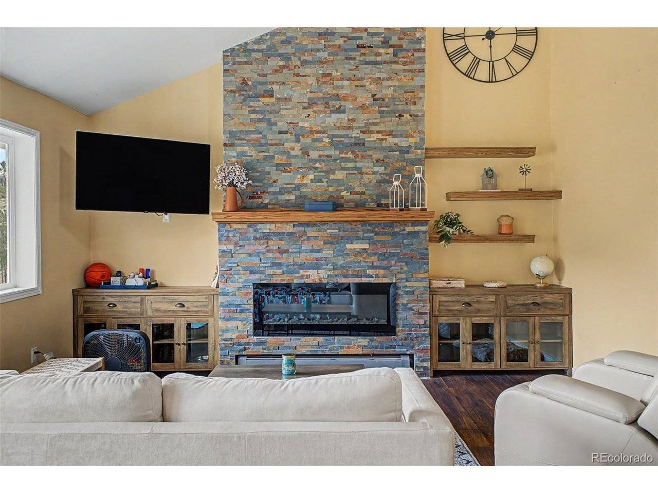 38 Navajo, Lyons, CO 80540