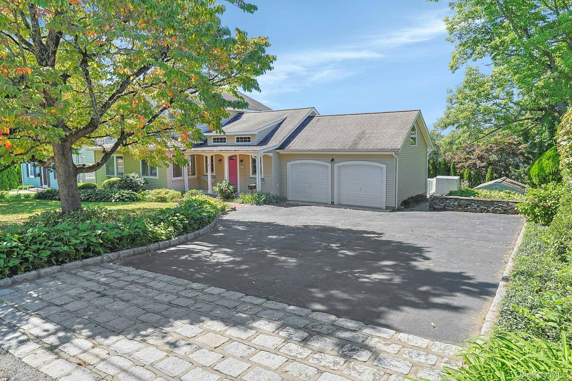 19 Wall AVE, Valhalla, NY 10595