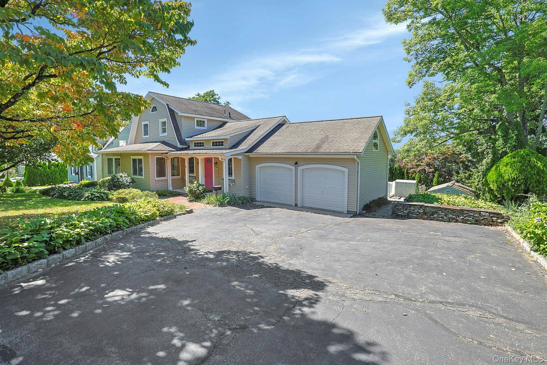 19 Wall AVE, Valhalla, NY 10595