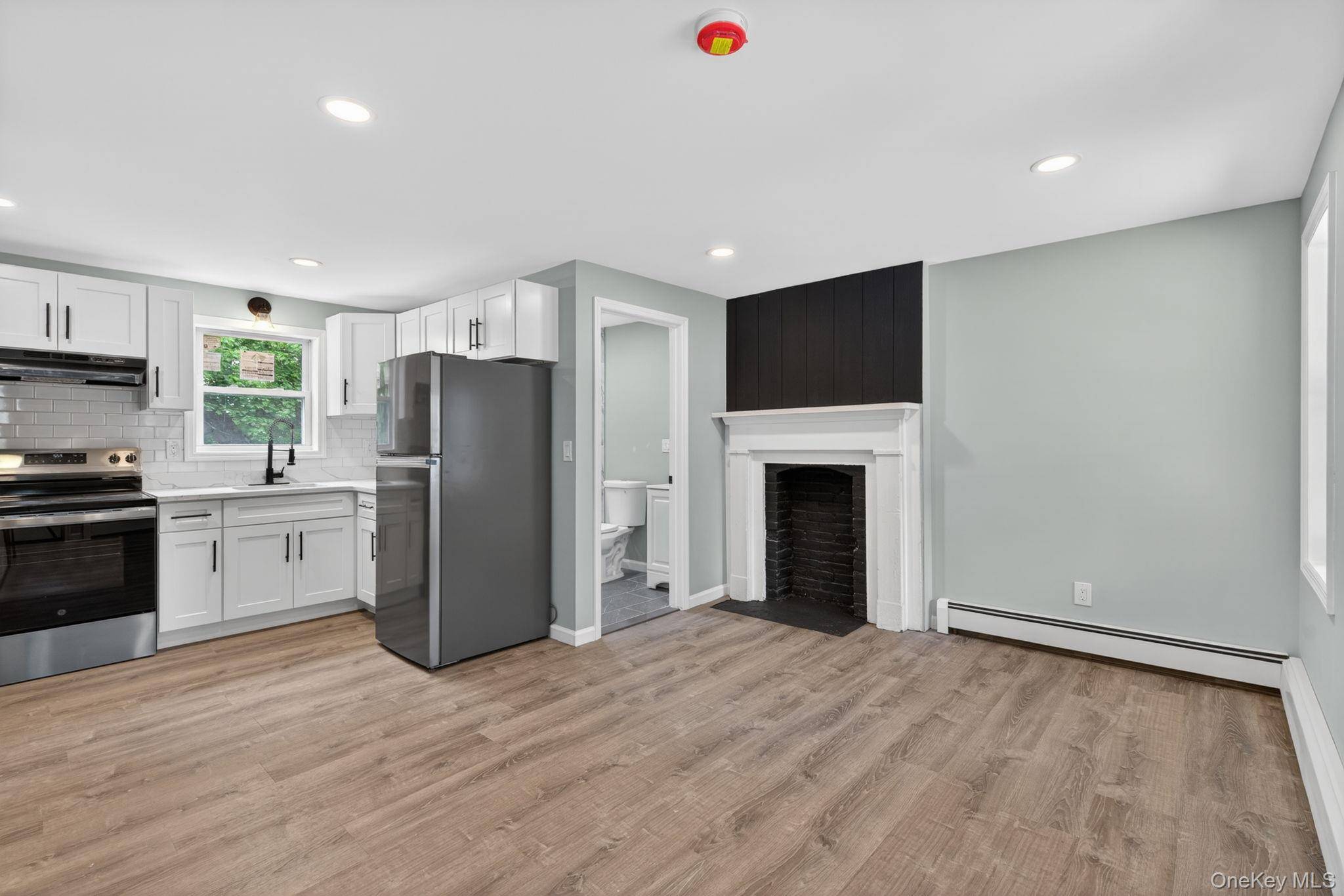 152 N Clinton ST, Poughkeepsie, NY 12601