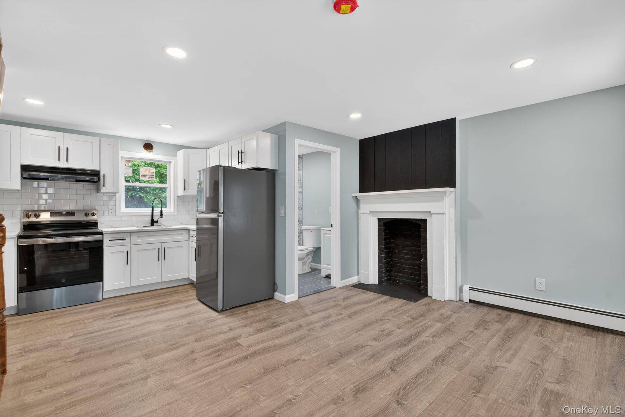 152 N Clinton ST, Poughkeepsie, NY 12601