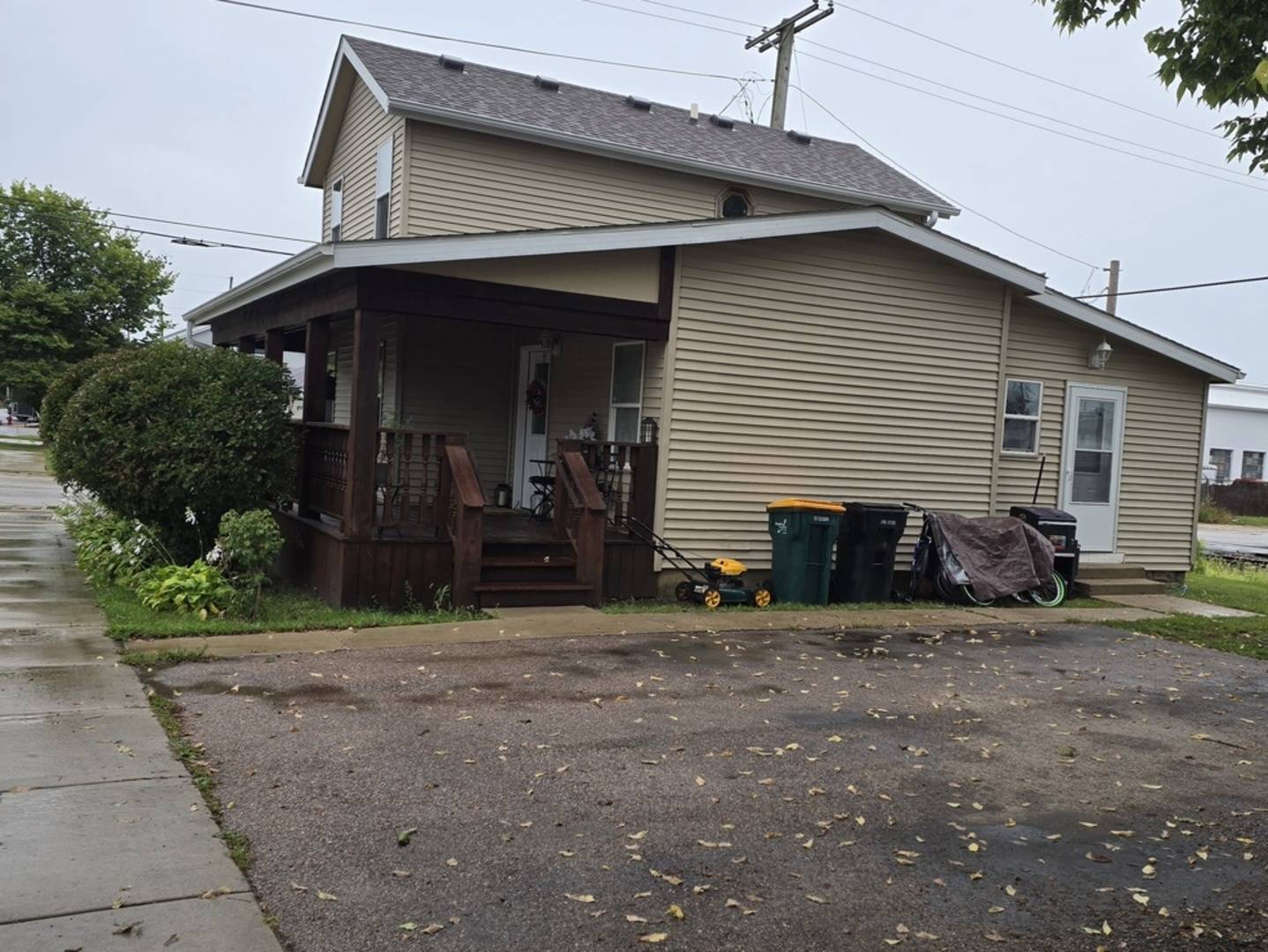 112 E Main ST, Plano, IL 60545