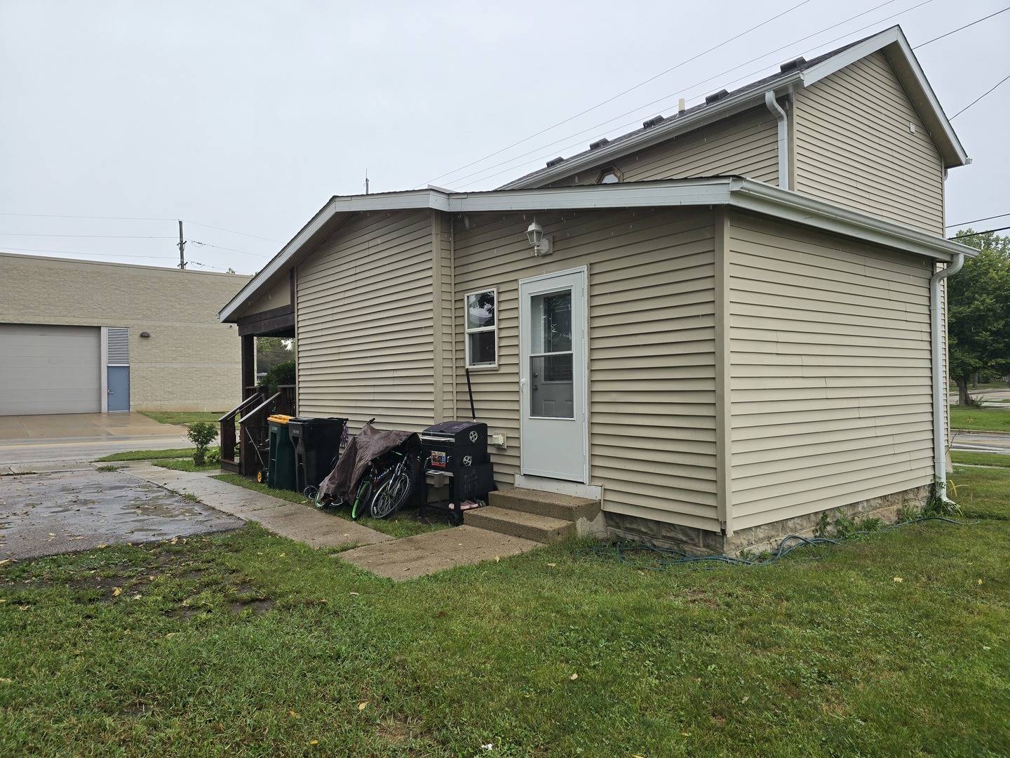 112 E Main ST, Plano, IL 60545