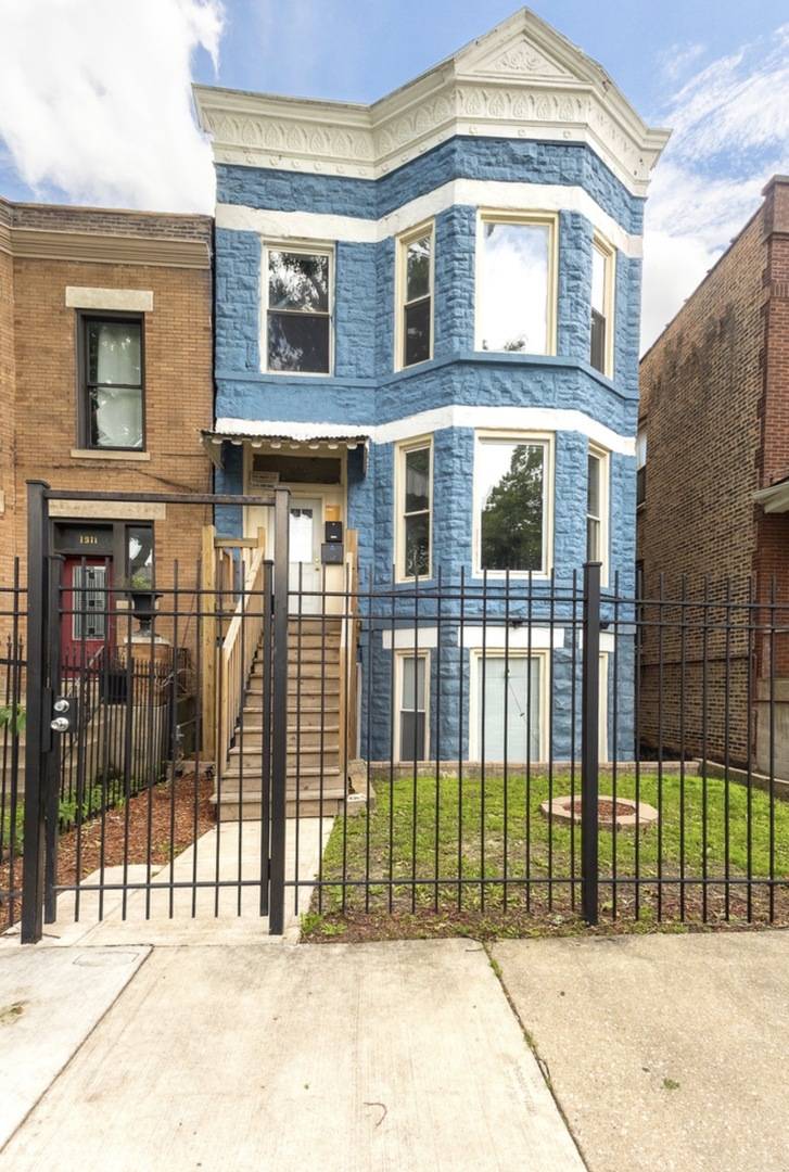 1913 S Troy ST, Chicago, IL 60623